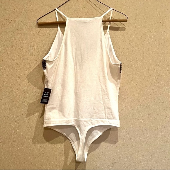 NWT EXPRESS Sequin white Deep V-Neck Thong tank bodysuit holiday women size M - Picture 6 of 10
